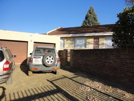 To Let 3 Bedroom Property for Rent in Ladybrand Free State